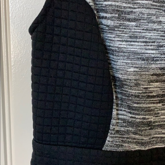 Great summer time dress - Picture 2 of 3